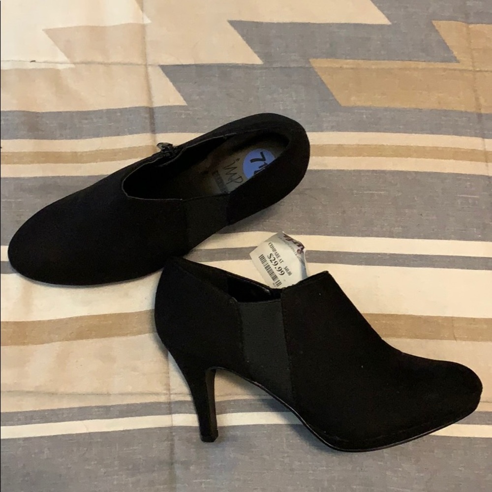 NWT Impo Stretch Black Ankle Booties